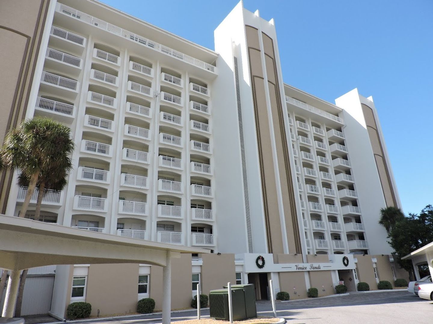 Venice Condo: 633 Alhambra Rd., #101