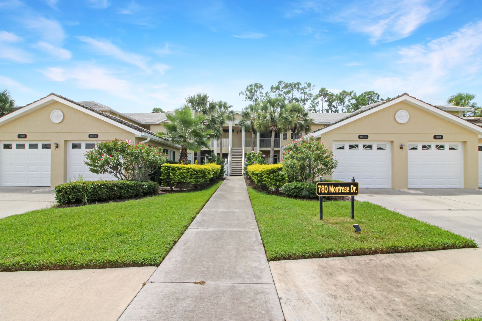 Venice Apartment: 780 Montrose Drive