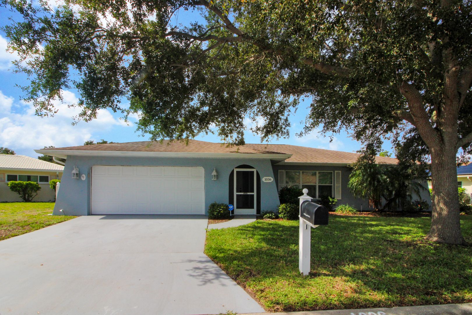 Venice House: 1036 N Cypress Point Dr.