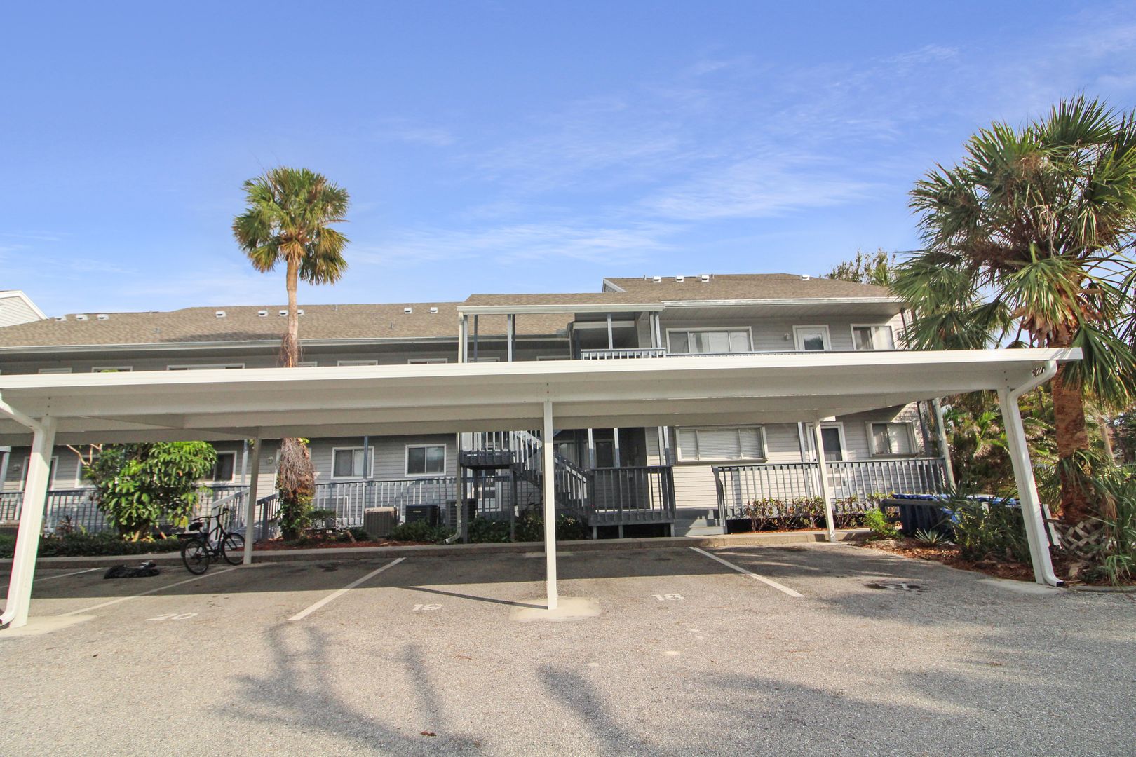 Venice Apartment: 255 Fenwick Dr #19