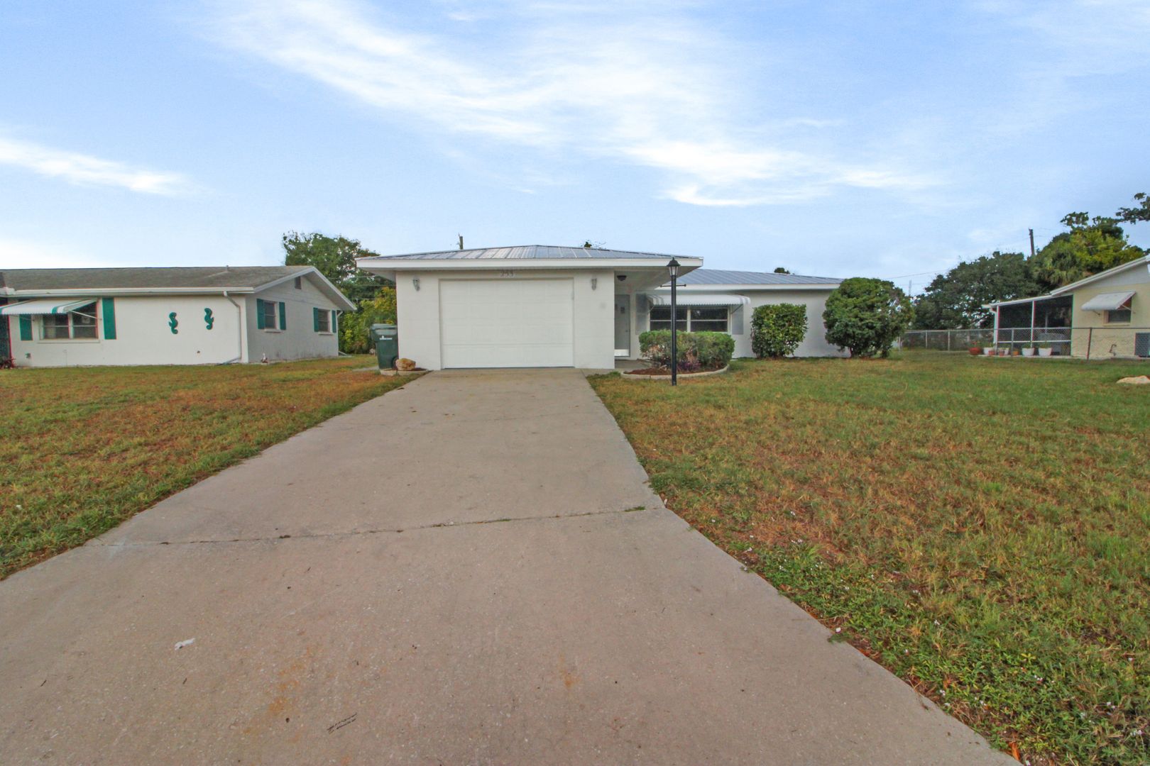 Venice House: 253 Alsace Ave