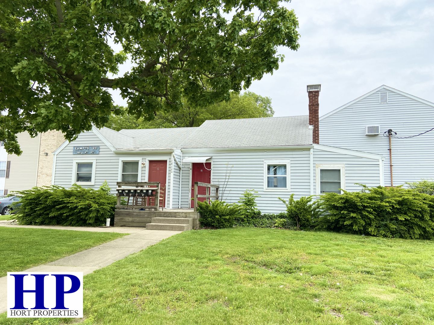 Charleston Apartment: 1817 9th Street