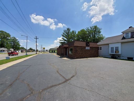 1100 Lincoln Ave - Commercial Property – photo 1