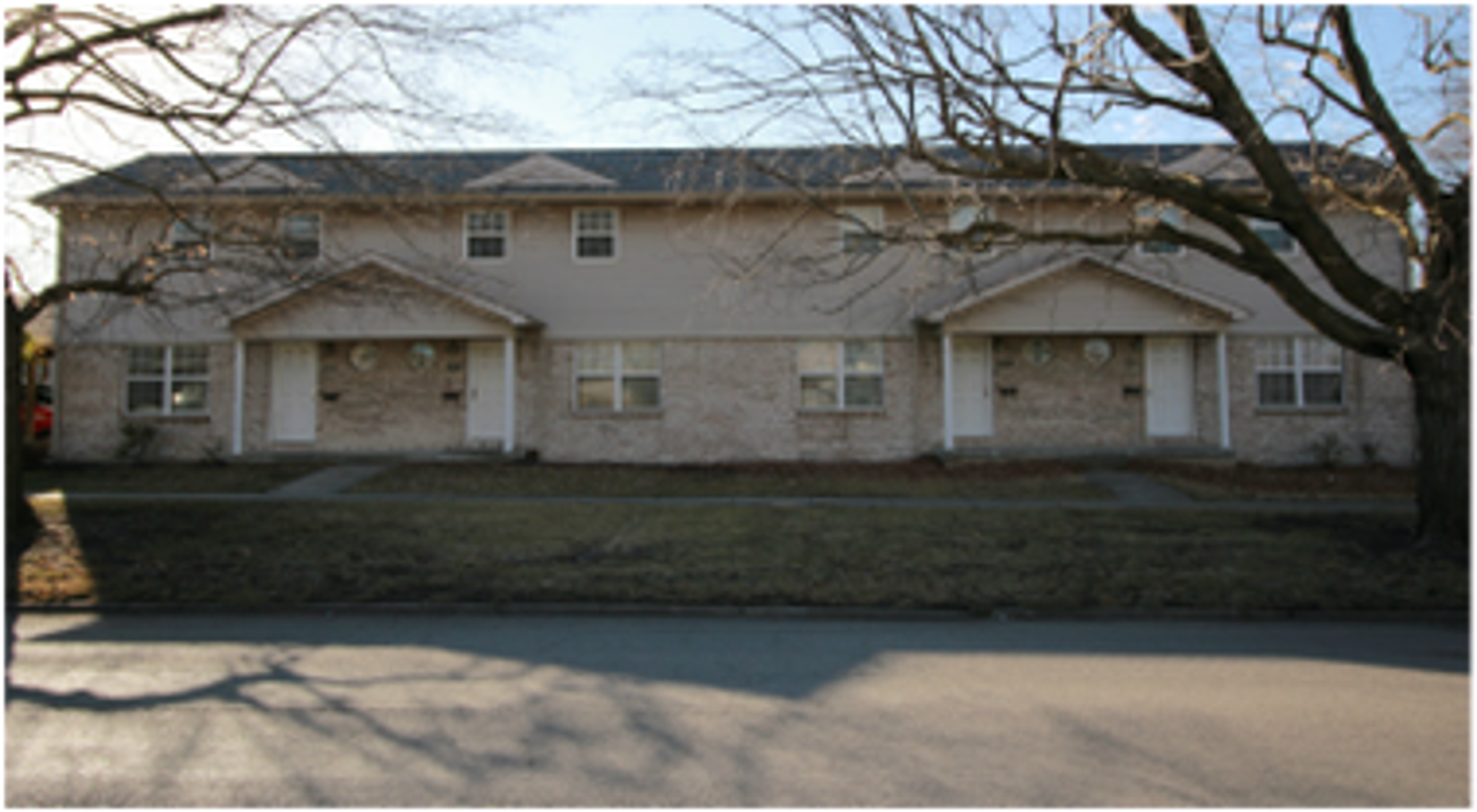 Mattoon Apartment: 108 N 11th Street