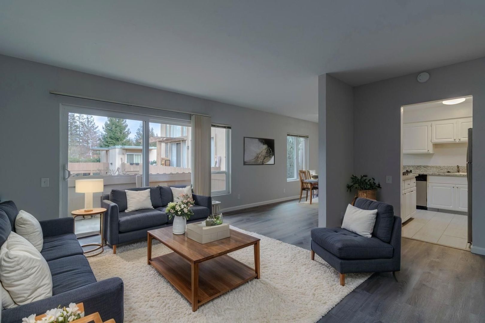 Sacramento Apartment: 6001 Riverside Blvd.