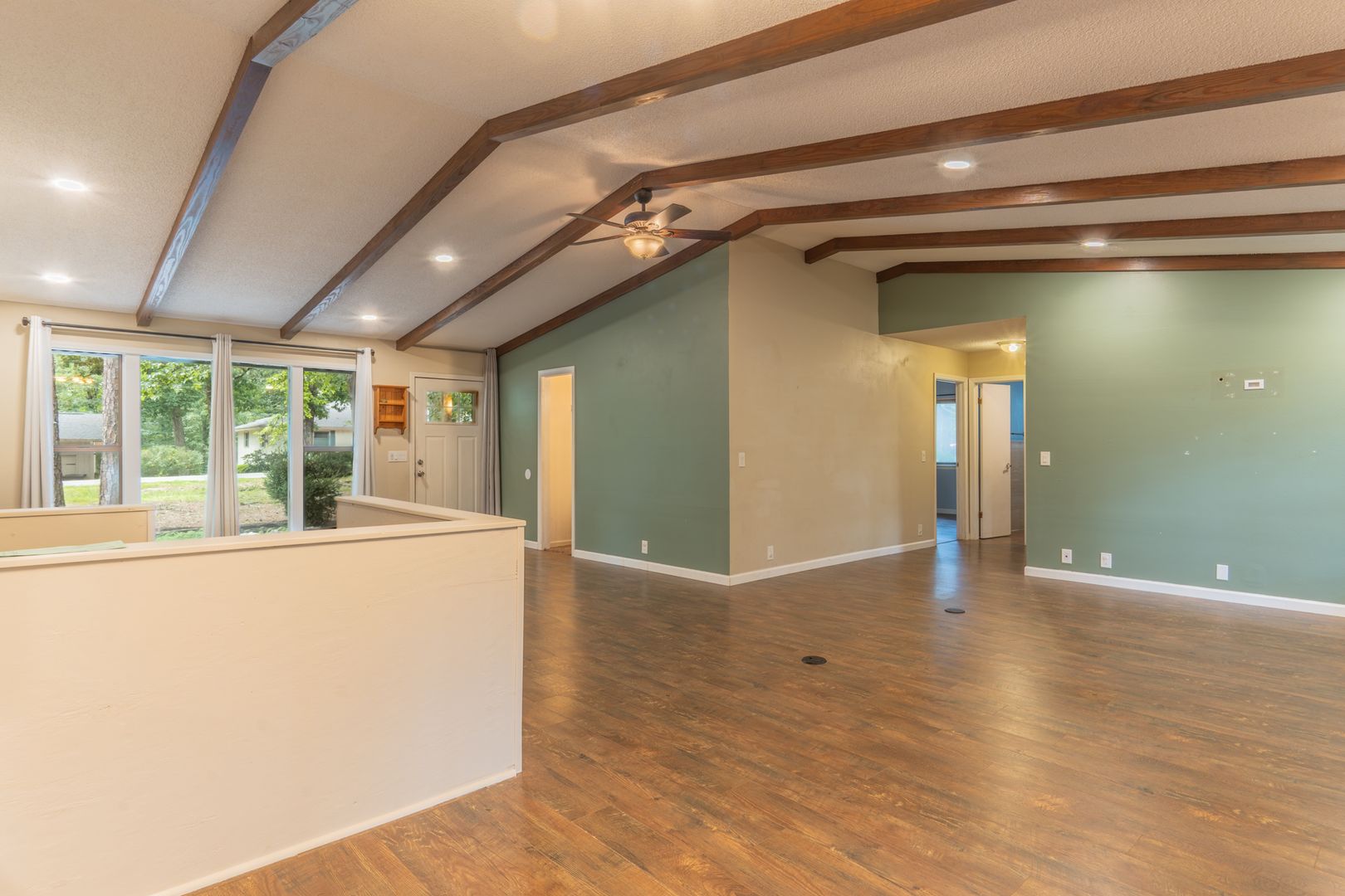 Hot Springs Village House: 68 Sierra Drive