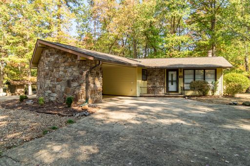 2 Bedroom, 2 bath newly remodeled house features a pull-through driveway, level back yard, and a convenient storage shed for all your outdoor needs. Pet friendly and ready to rent! today to set up a showing as this one wont last long!
