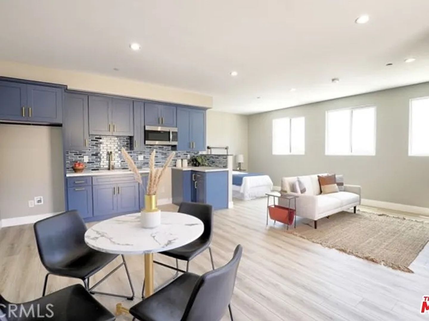 Los Angeles House: 2519 Onyx Dr