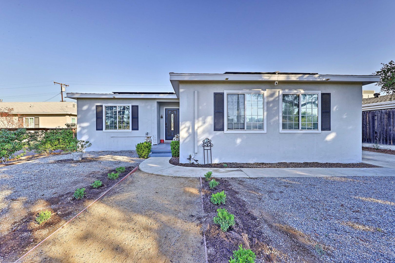 Claremont House: 1051 Amador St.