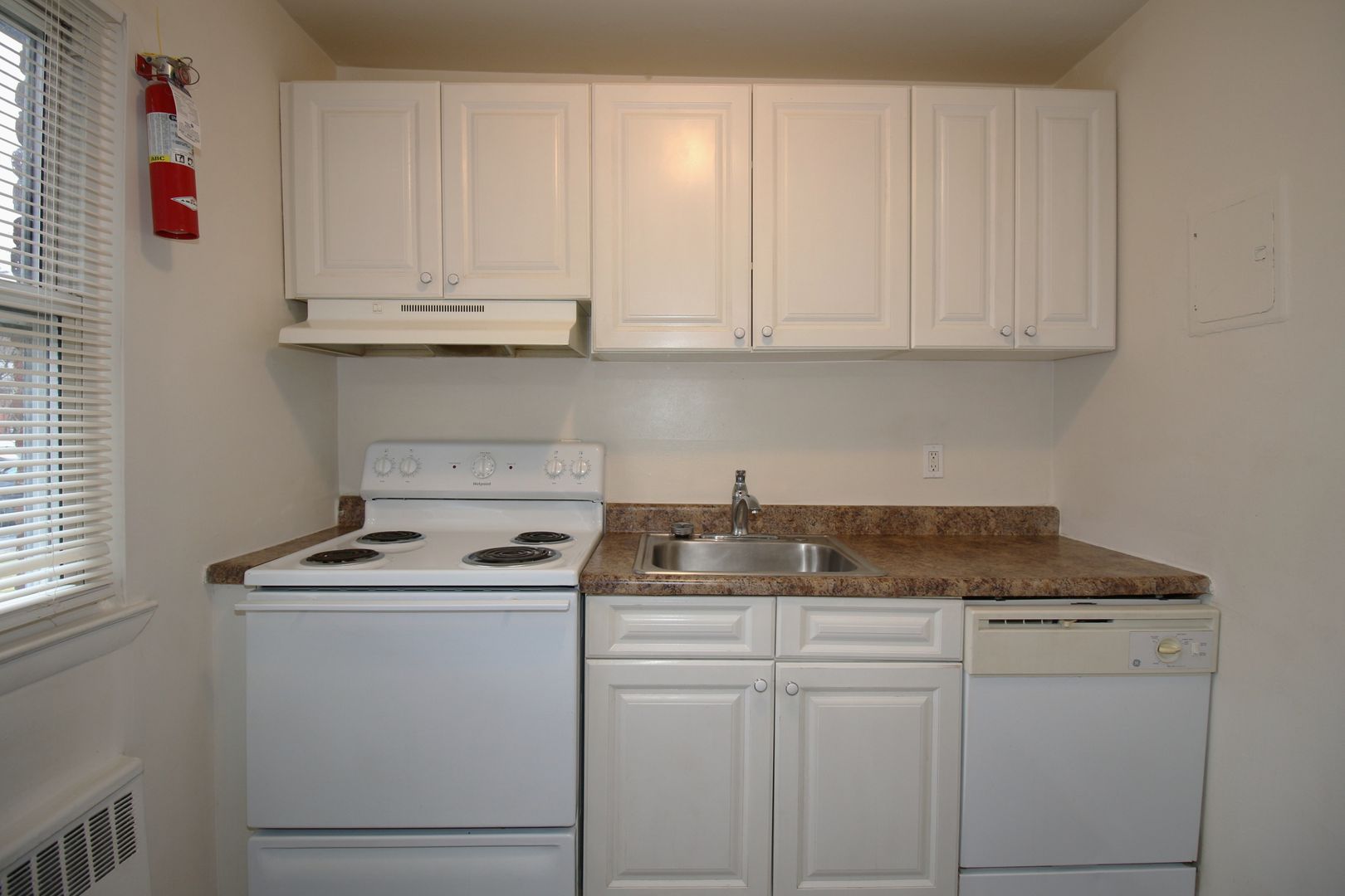 Middletown Apartment: 100-700 Stratford Lane