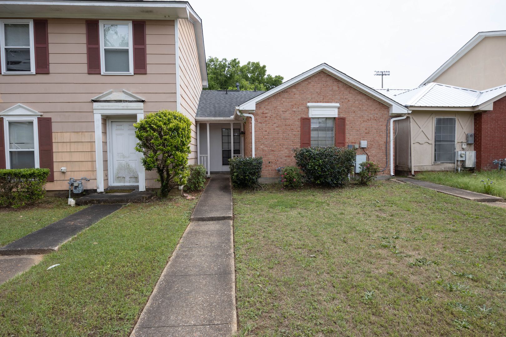 Montgomery House: 4732 Retreat Rd.