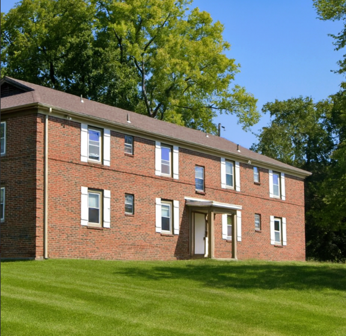 Kansas City Apartment: 8600 Countryshire Ln