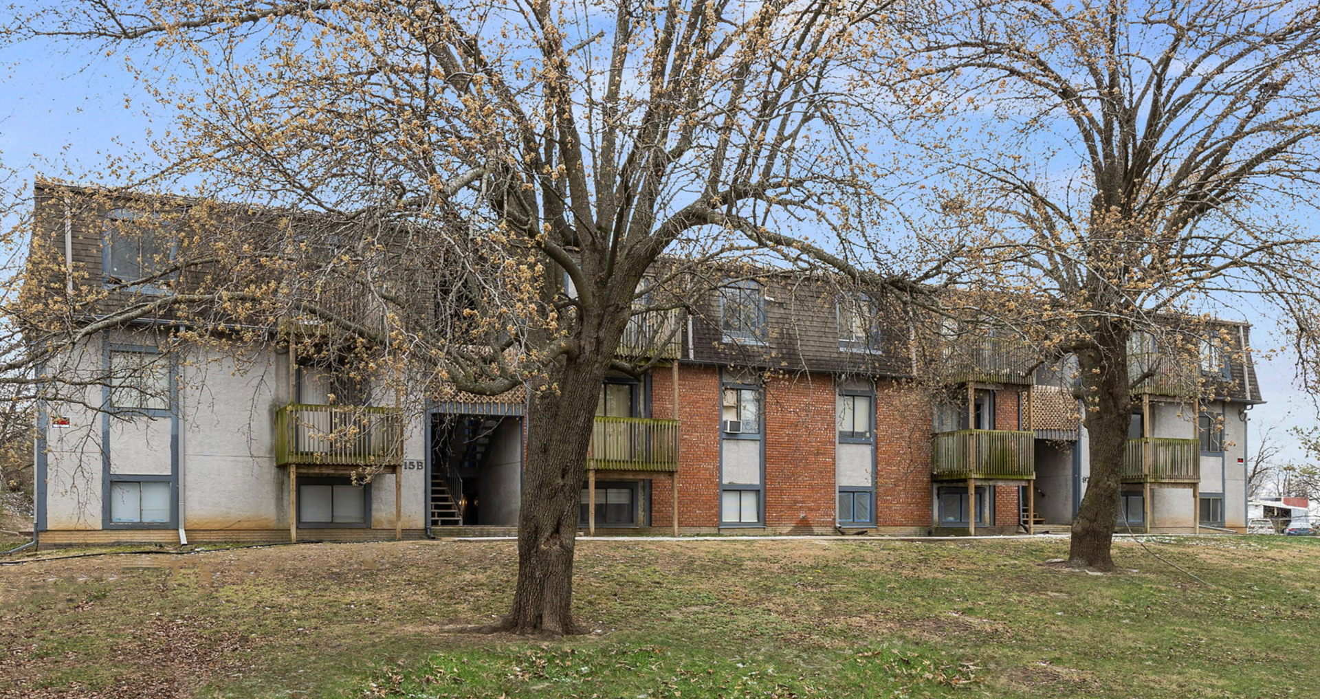 Independence Apartment: 9715 E 35th Terrace S & 9900 E 36th Street S