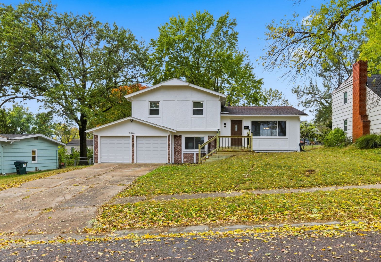 Overland Park House: 8826 Marty St