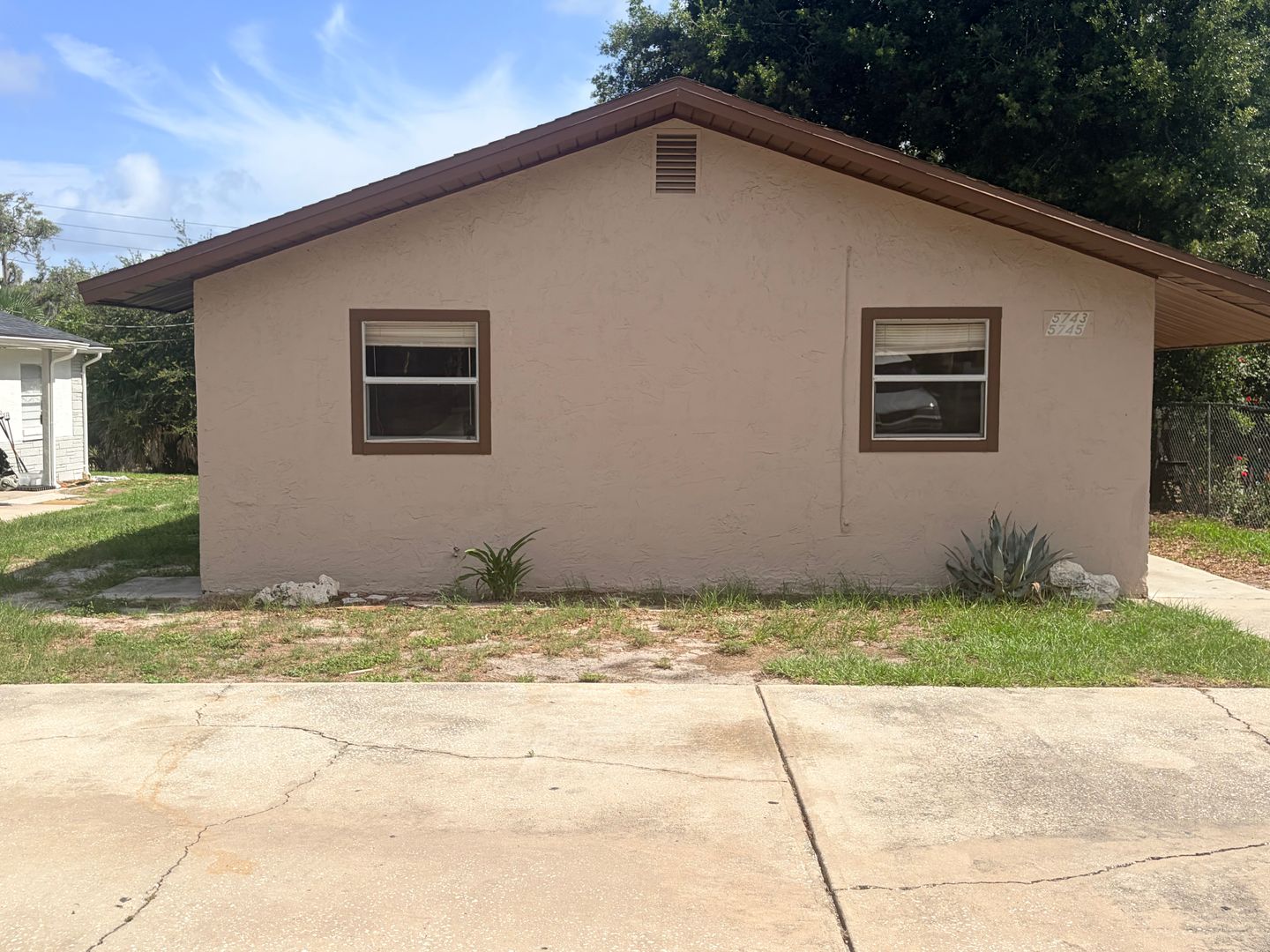 NEW PORT RICHEY Apartment: 5743 ELM ST