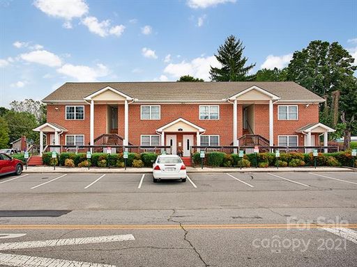 Clyde location - Great 2 bedroom condo