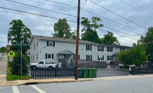 Move In Ready Studio Apartment