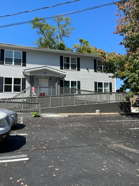 Modern 1-Bedroom Apartment Near Historic Downtown Hendersonville