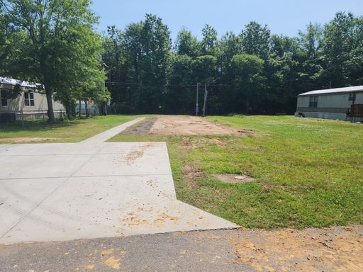 Single-wide mobile home lot!