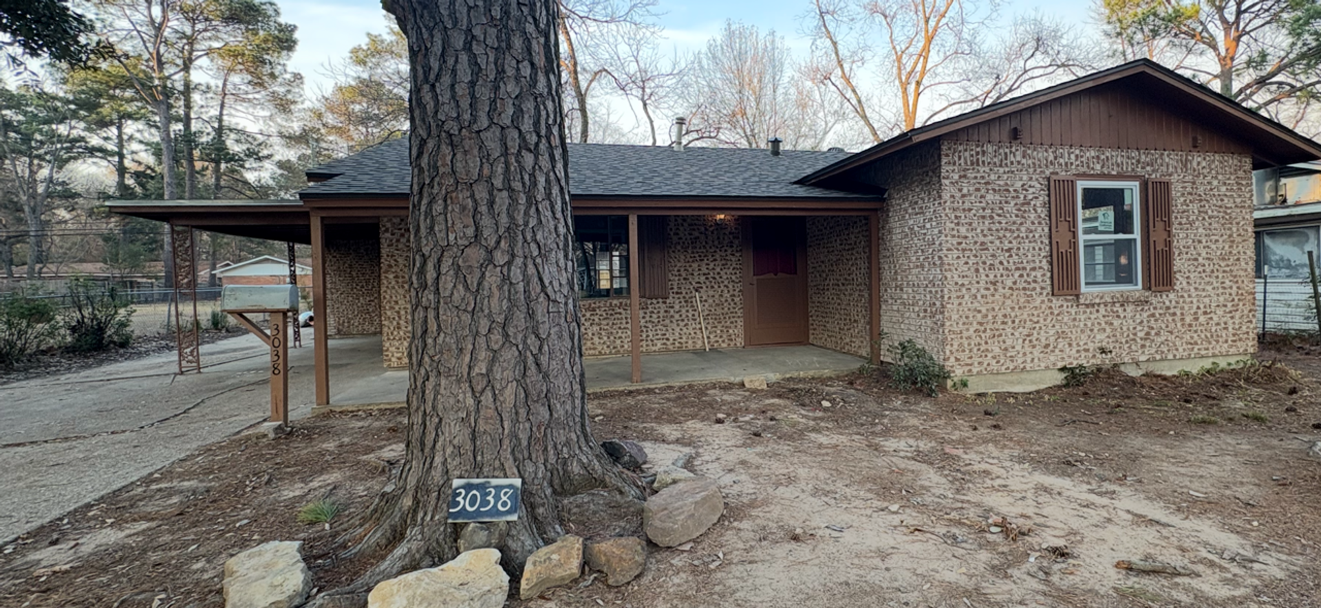 Shreveport House: 3038 Meadow Ave