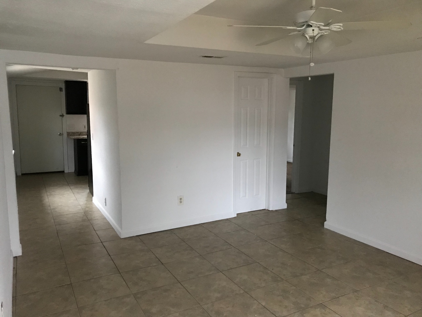 Columbia Apartment: 5904 Kent DR