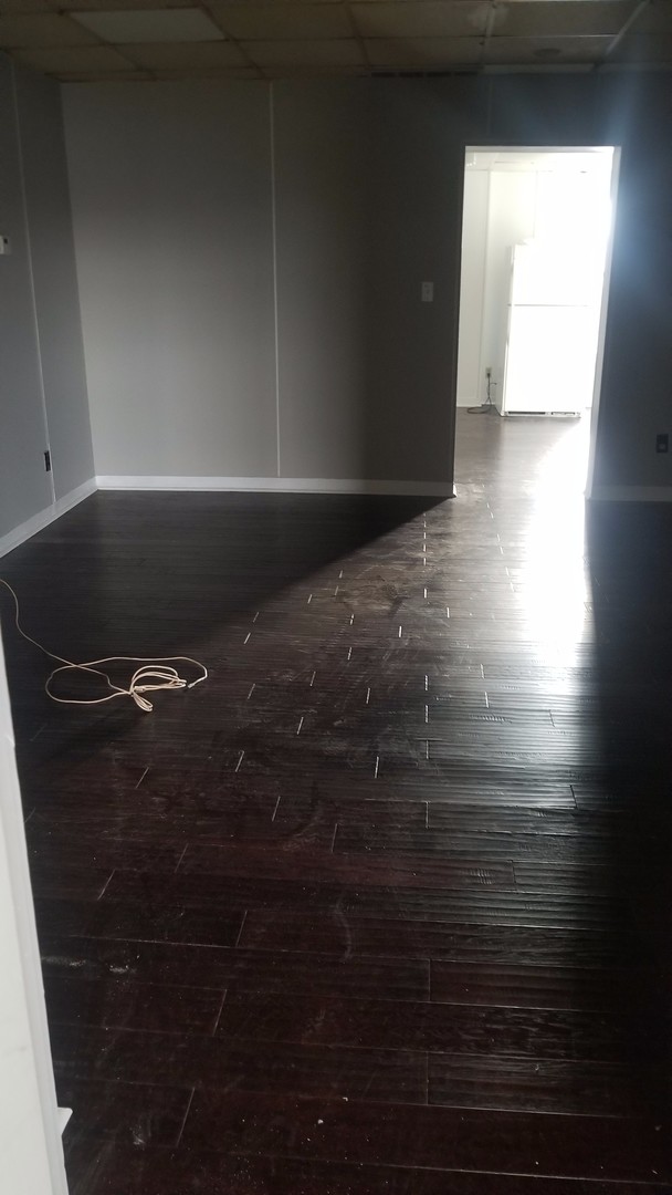 Jefferson City Apartment: 904 E High St
