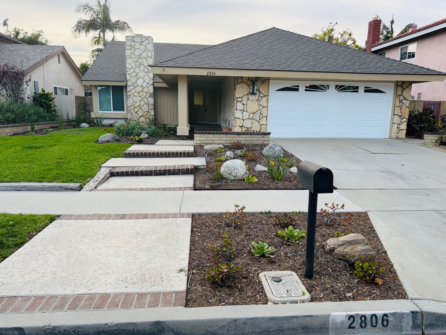 Santa Ana House: 2806 S. Diamond St