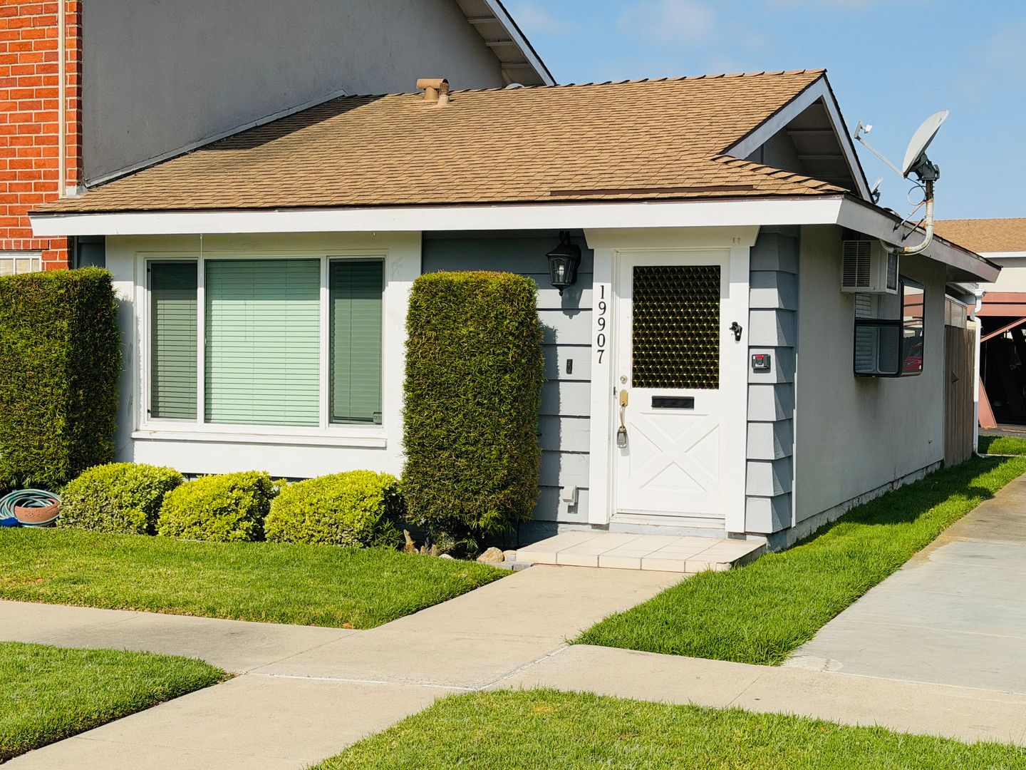Huntington Beach House: 19907 Piccadilly Ln