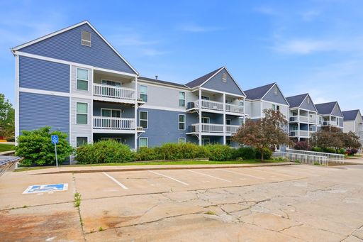 ASSIGNED PARKING AVAIL NOW-NEAR UIHC, KINNICK, DENTAL & LAW SCHOOLS