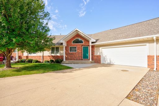 Ranch Style Home Feel | 2 BR + Office | Private Fenced Yard | 2-Car Garage – photo 1