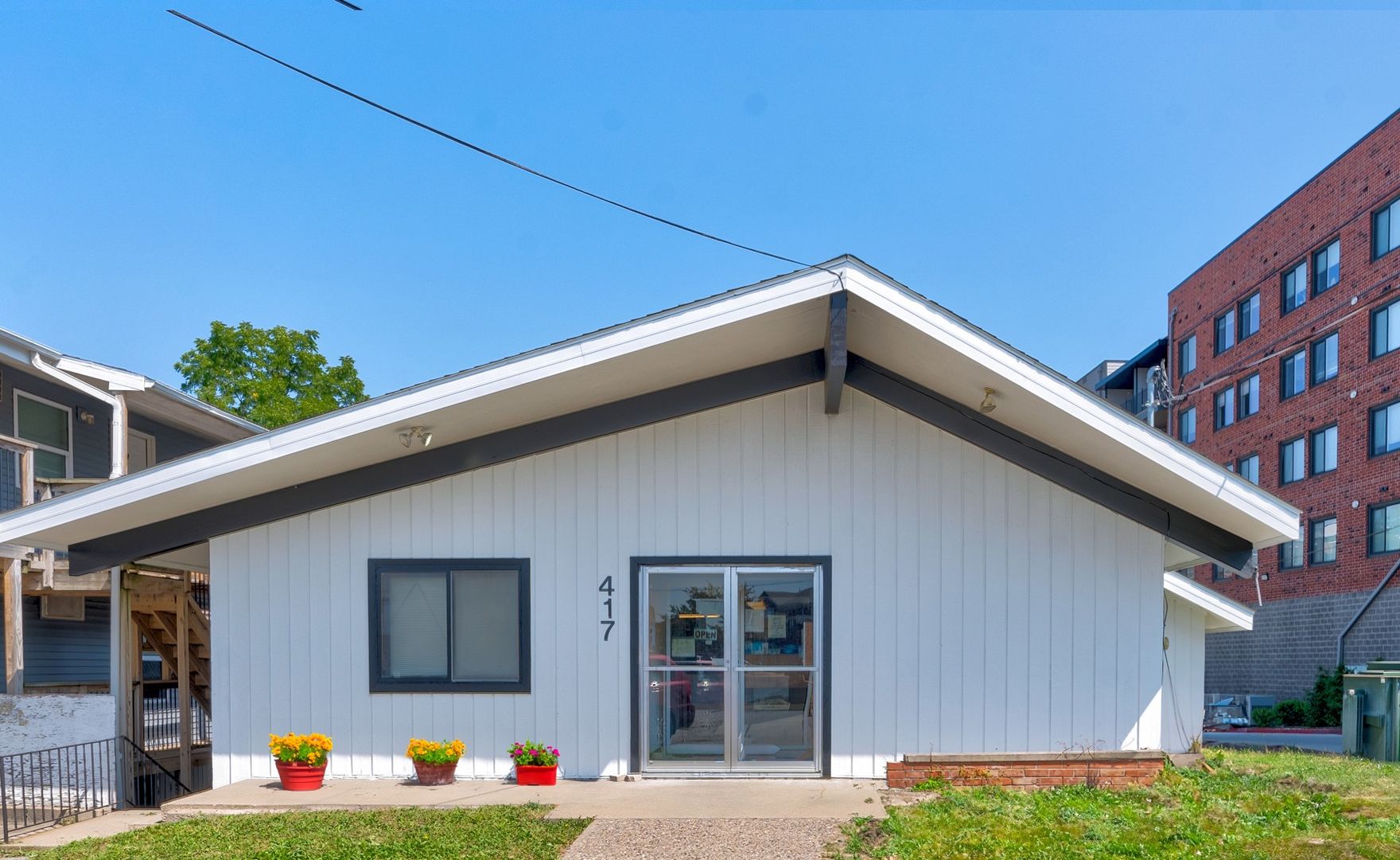 417 10th Avenue 5, Coralville, IA 52241