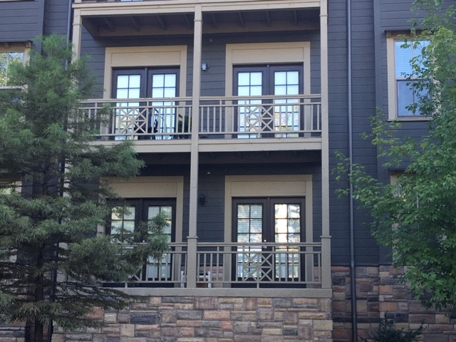 Fayetteville Apartment: 705 W Douglas