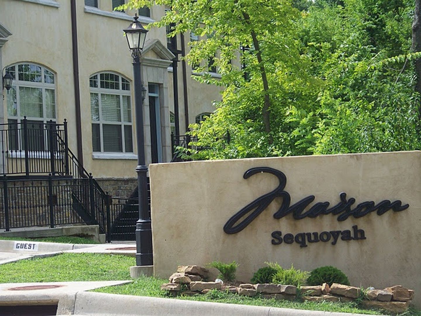 Fayetteville Apartment: N. Olive Avenue,