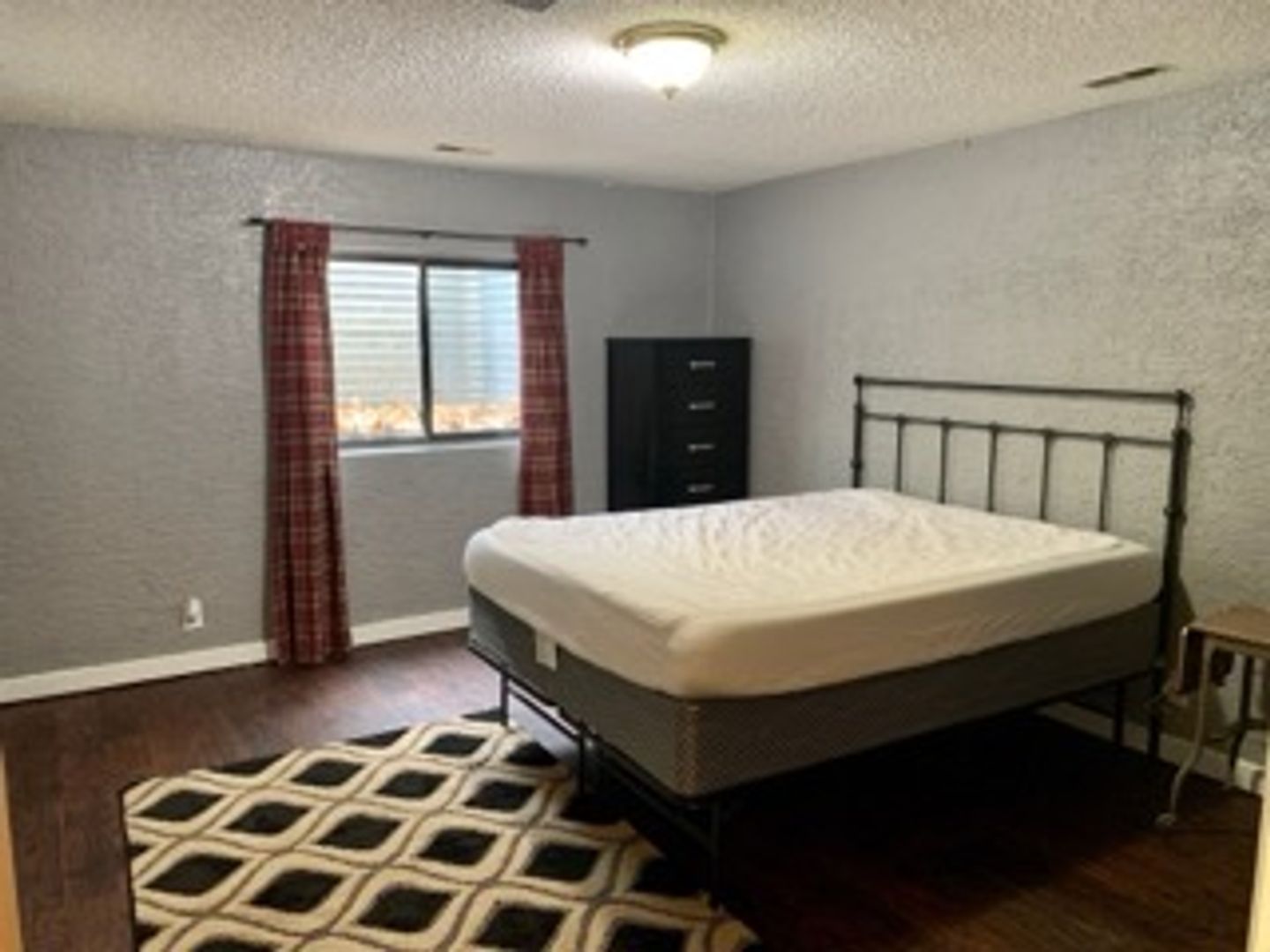 Colorado Springs Apartment: 6435 Chantilly Pl