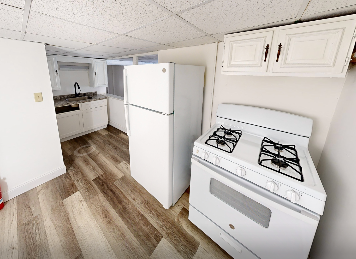 Plainfield Apartment: 39 Main Street