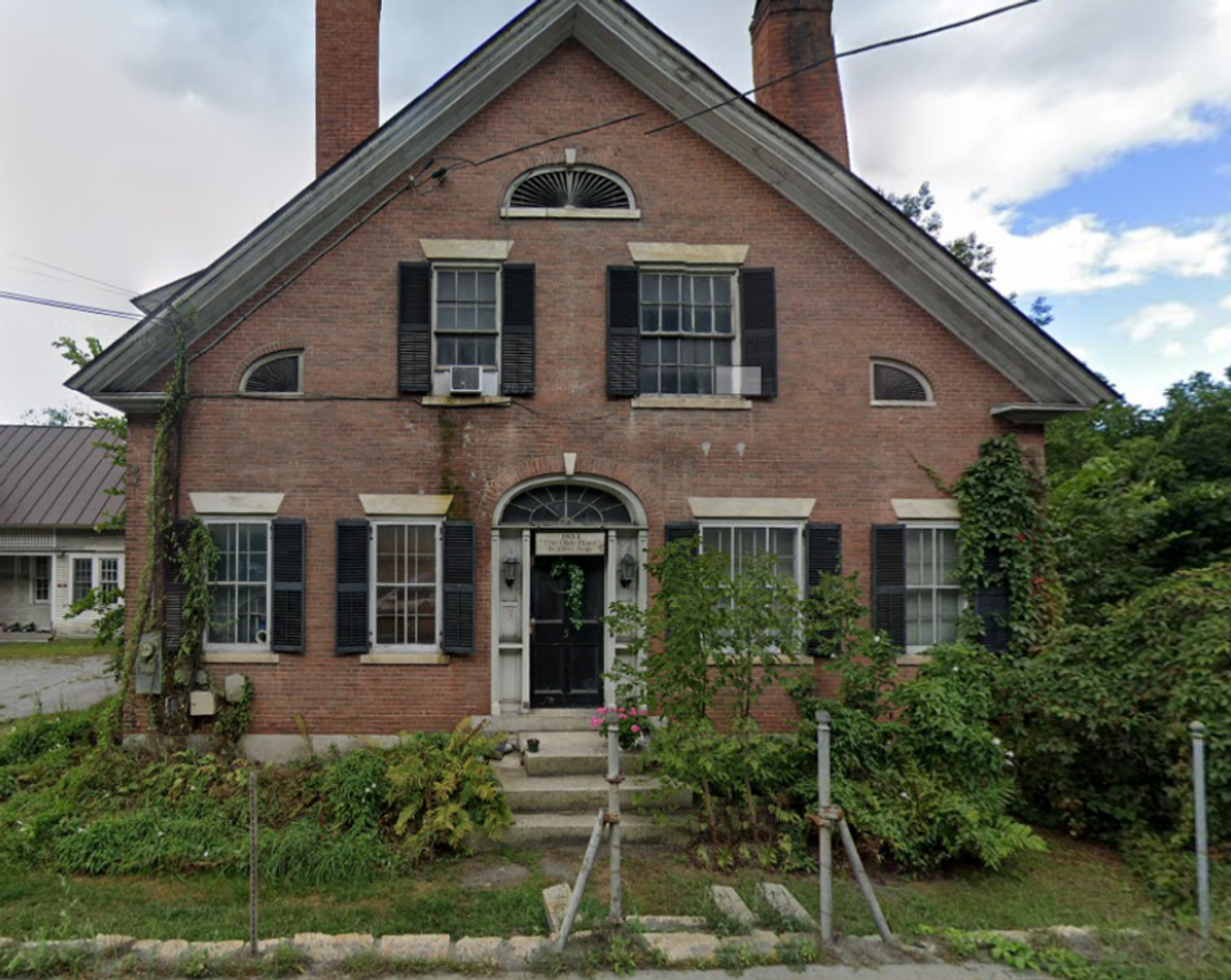Bethel Apartment: 102 South Main Street