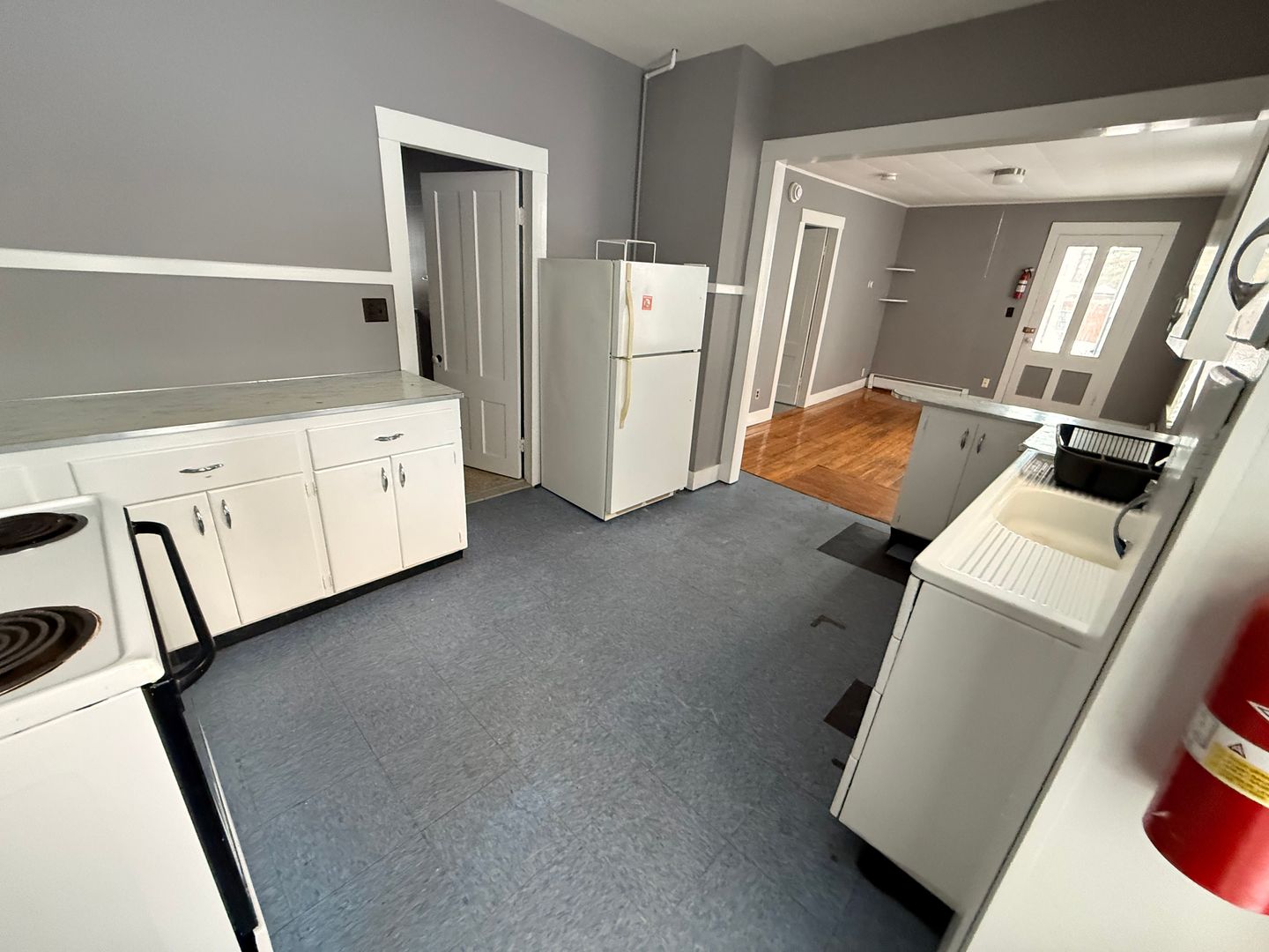 Randolph Apartment: 49 S. Main St.