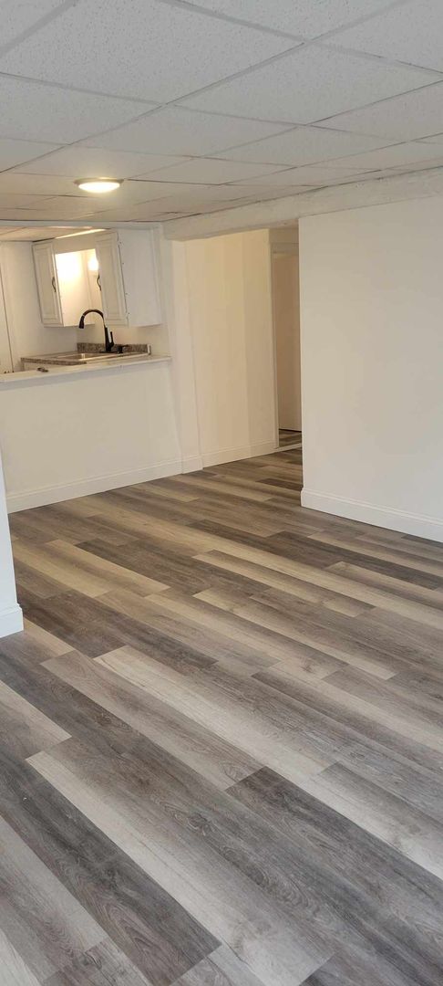 Plainfield Apartment: 39 Main Street