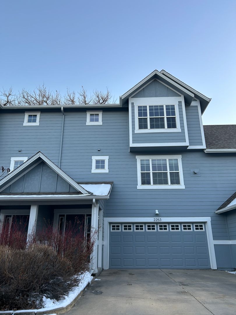 Longmont Townhome: 2253 Watersong Circle