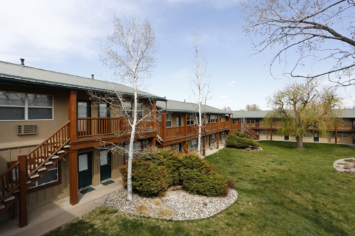 Semester Lease One bedroom/one bathroom- Fully Furnished Apartment, All-Inclusive, short term-mid term, Near CU Boulder! – photo 1