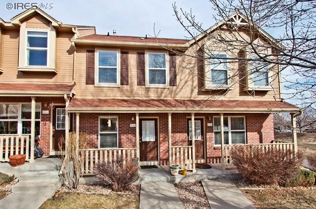 Louisville Townhome: 216 Pheasant Run