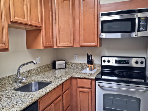 Short Term, Fully Furnished One Bedroom Condo all-inclusive in the Heart of Downtown Boulder – photo 1
