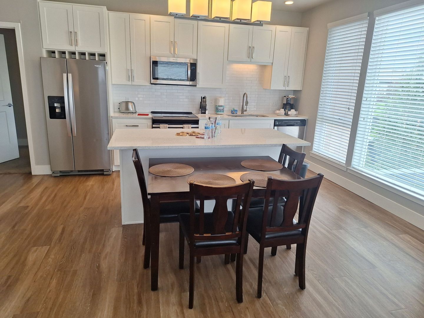 Centennial Apartment: 9300 E. Mineral Ave