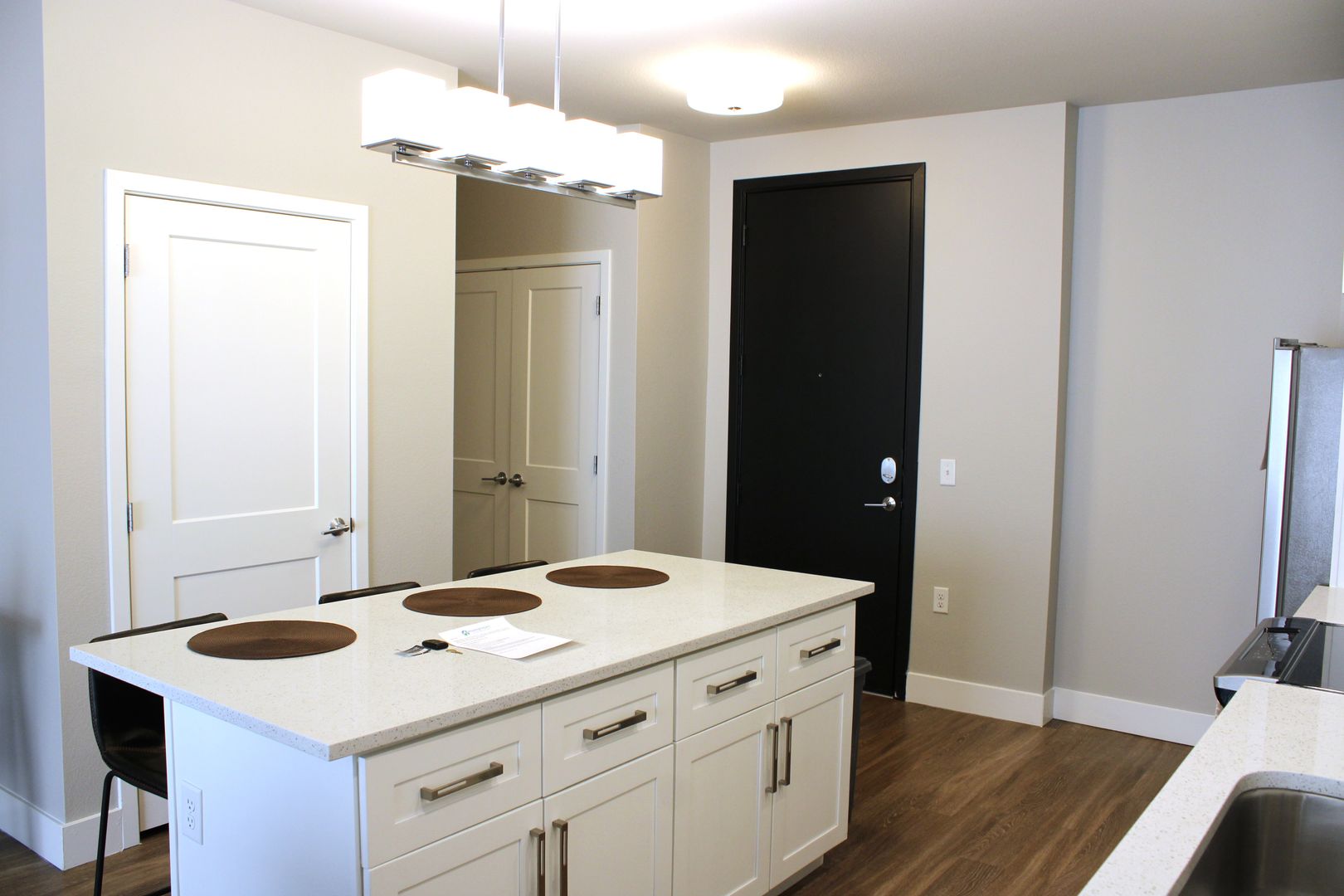 Centennial Apartment: 9300 E. Mineral Ave