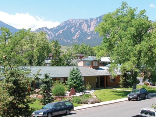 Semester Lease -CU-Quality Fully Furnished Apartment, All-Inclusive, short term- Flexible Terms, Near CU Boulder! – photo 1