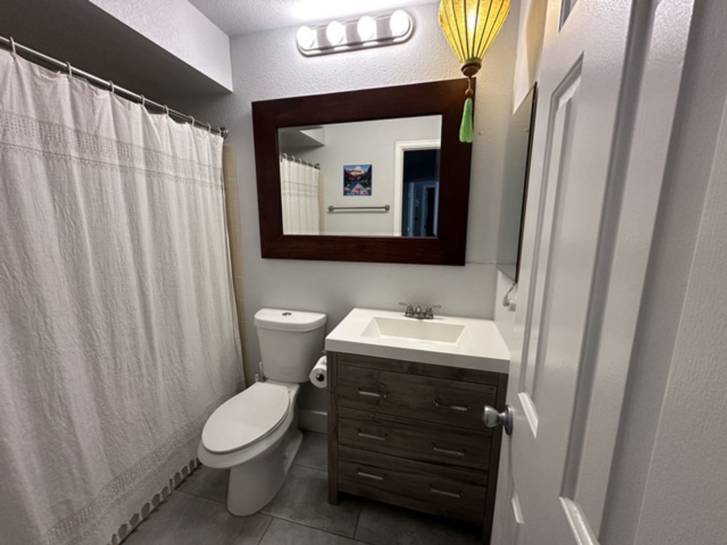 LO-4871 White Rock Circle #G 7 of 12