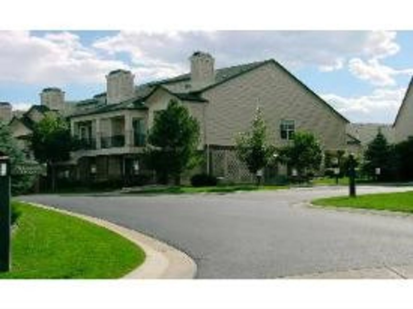 Superior Condo: 1860 Shamrock Drive