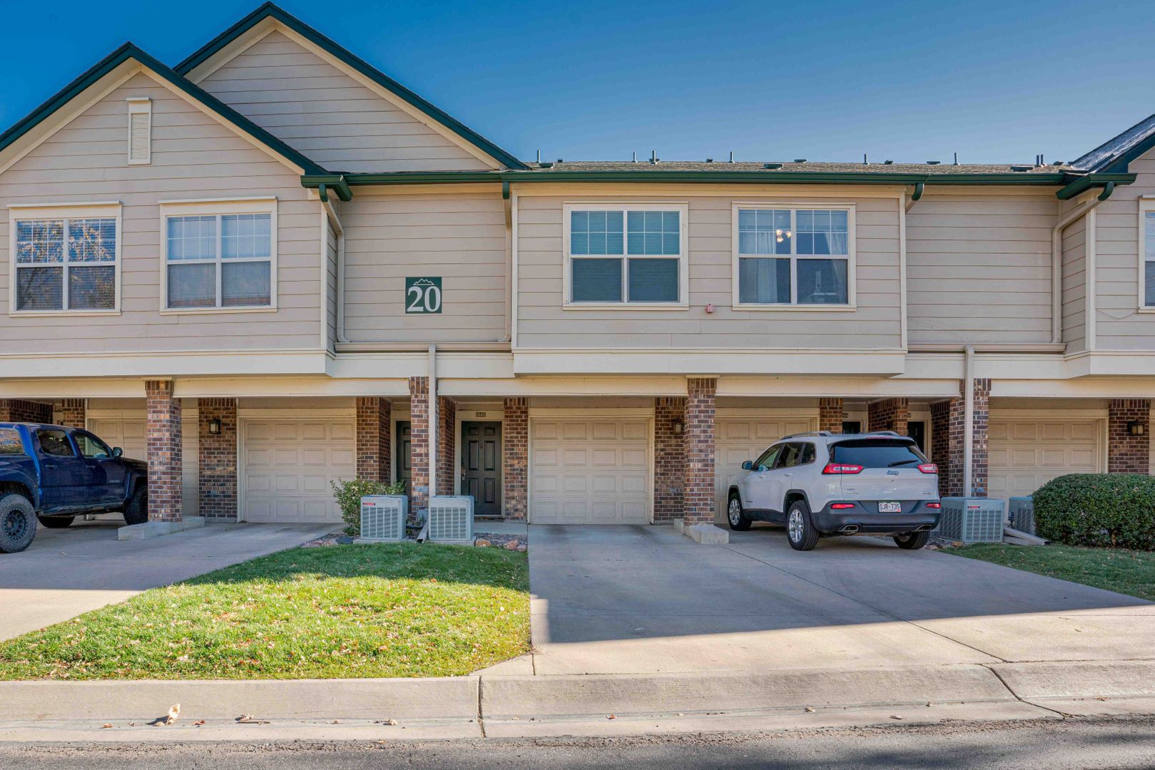 Superior Townhome: 1642 Egret Way