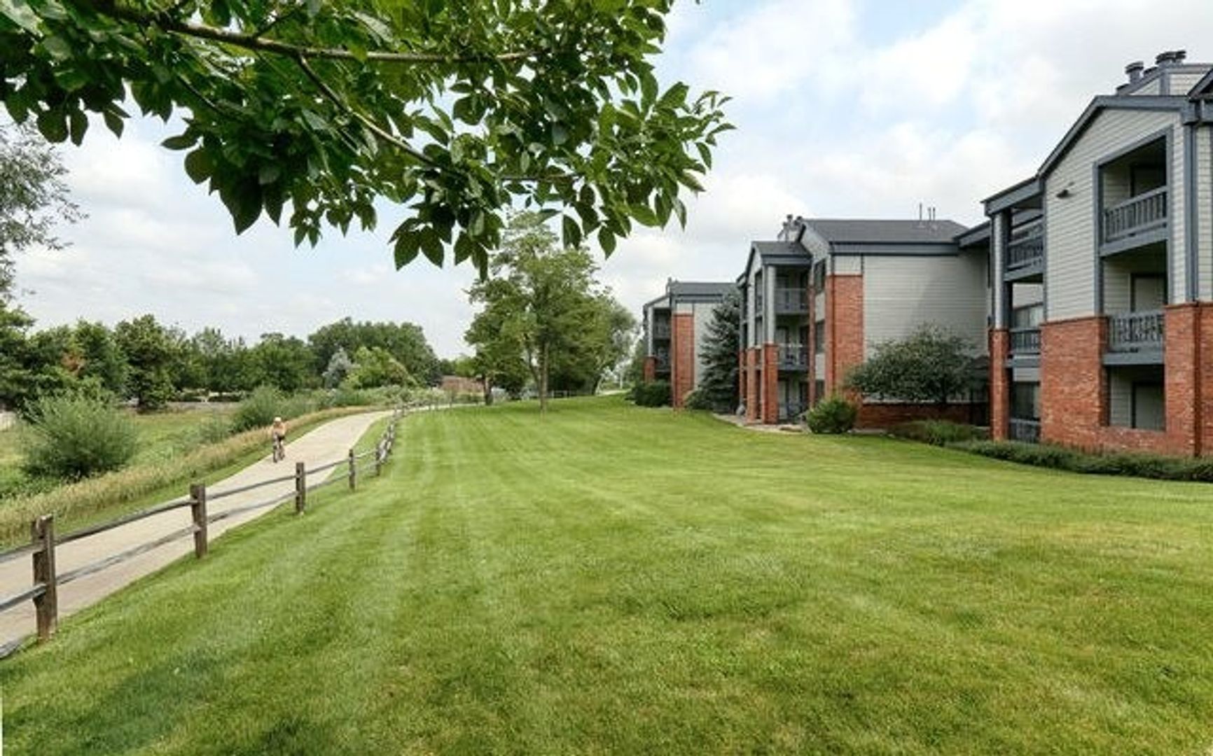 Boulder Condo: 2727 Folsom Street