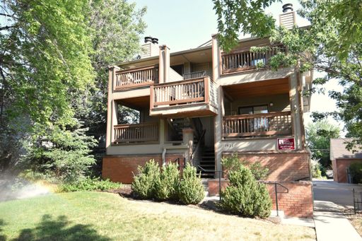1 Bedroom Apartment at 19th and Walnut, the perfect downtown location! – photo 1